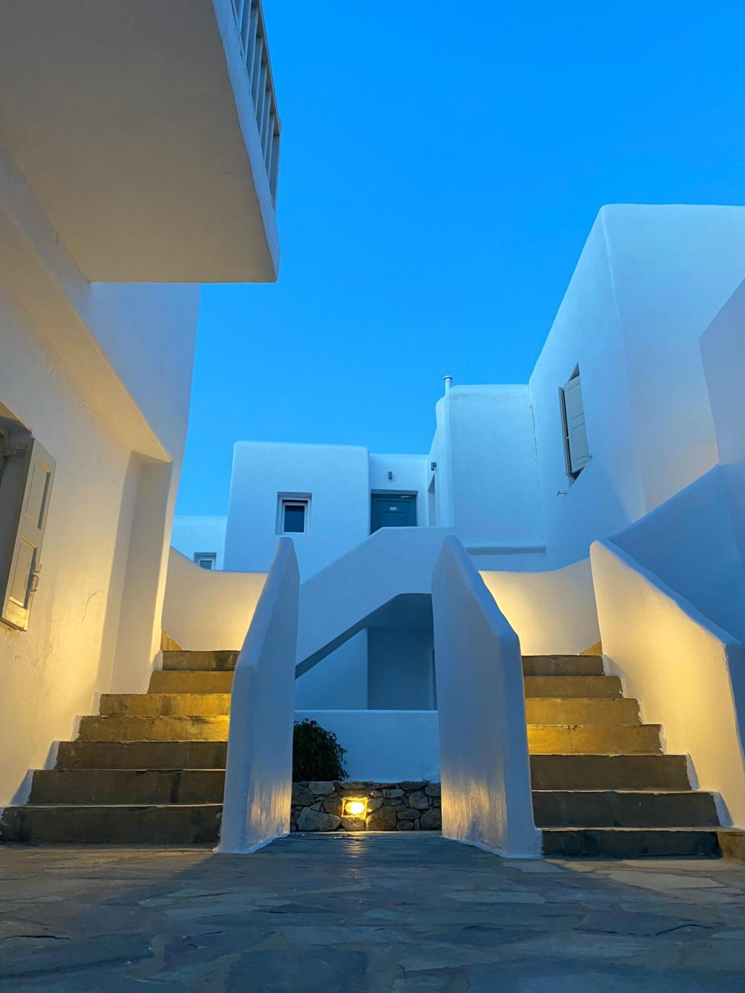 Twins-Trisa Apartments Ornos  Exteriér fotografie